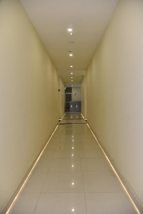 Hotel Tridev Grand Varanasi Exterior photo